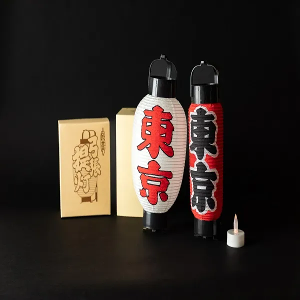 在南千住的南田桥大岛屋灯笼店体验在灯笼上绘制江户文字字体的传统技法，并了解自111年前开业以来一直传承的技艺_image